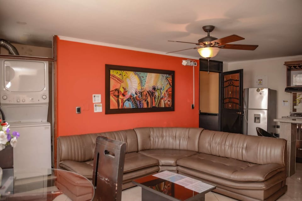 Living room/Washer and dryer