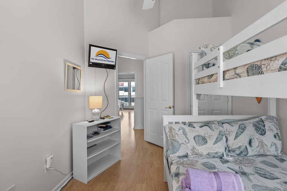 Bedroom (9)
