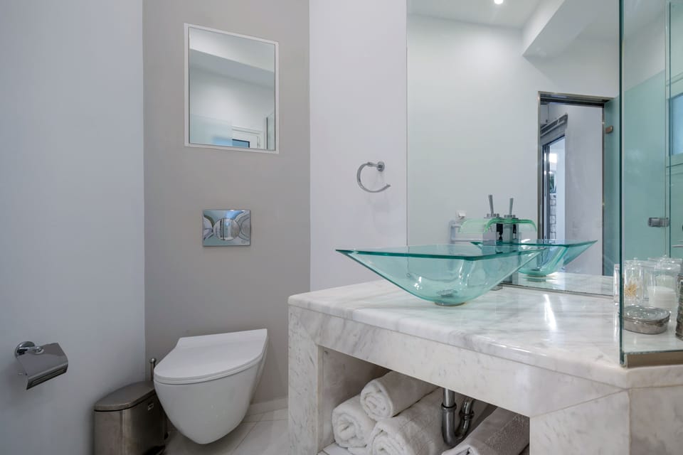 Dion Villa - Pool & Jacuzzi - Sleeps 4 - Zakynthos Villa in Peloponnese, Western Greece and the Ionian