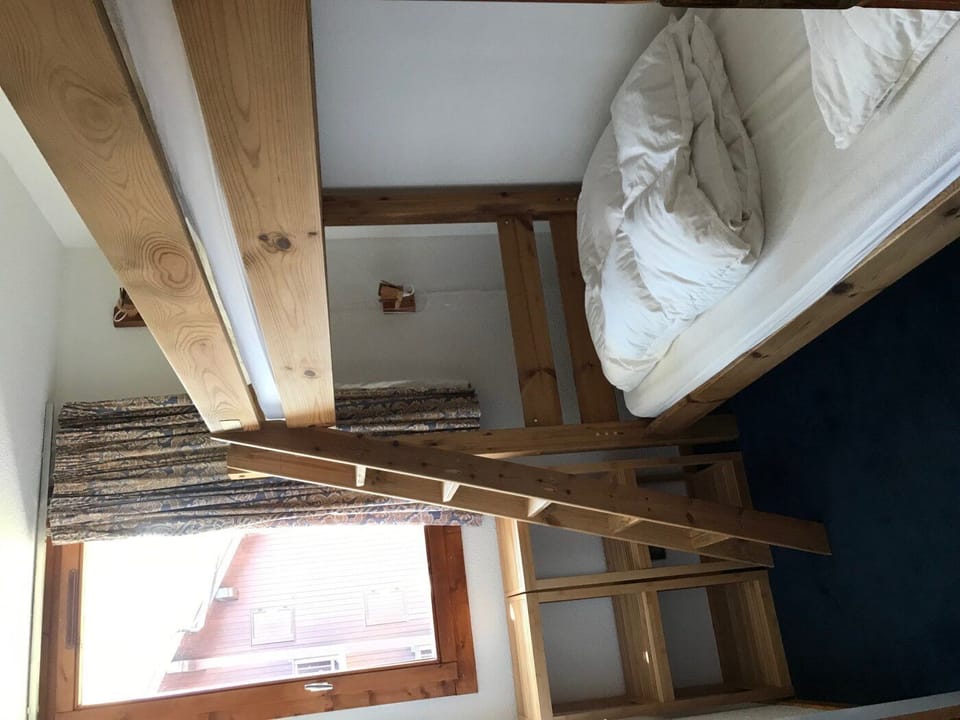Bunk room