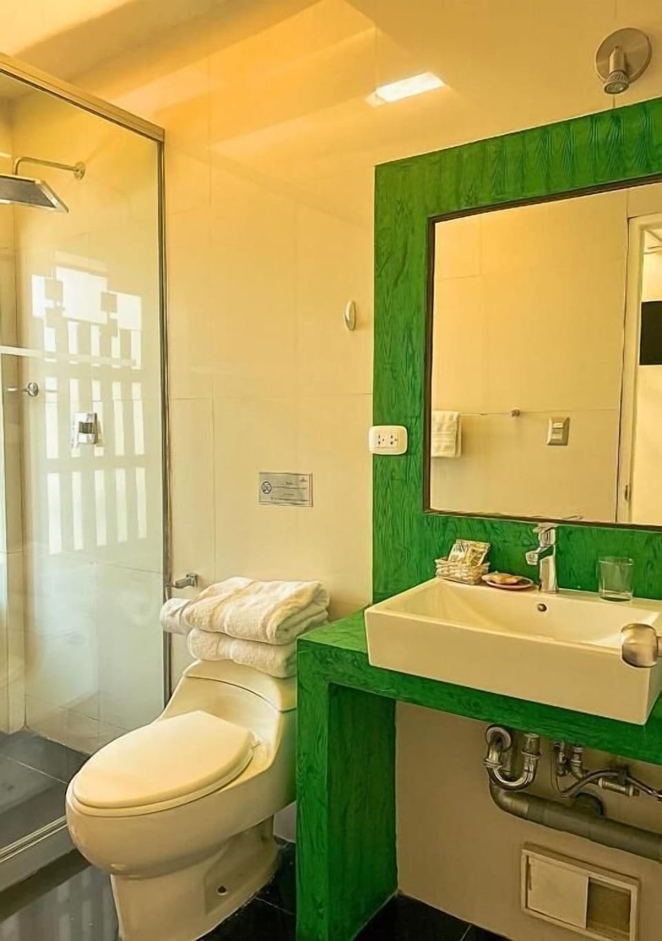 Comfort Room (Green Room) | Premium bedding, down comforters, Select Comfort beds, in-room safe