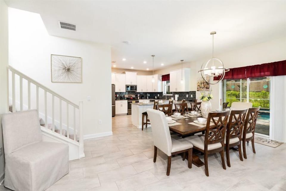 Villa, 6 Bedrooms, Non Smoking, Kitchen | 6 bedrooms, iron/ironing board, cribs/infant beds, free WiFi