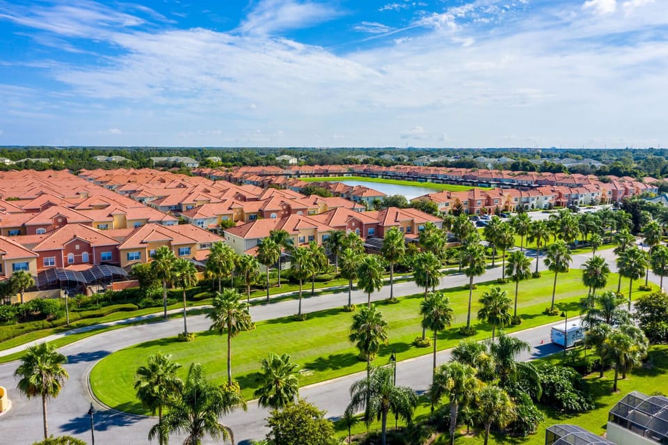 Townhome, 4 Bedrooms, Non Smoking, Kitchen | 4 bedrooms, iron/ironing board, cribs/infant beds, free WiFi