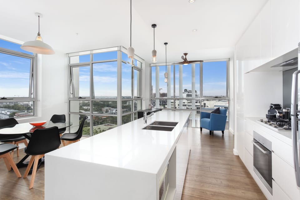 Kitchen/dining and study area