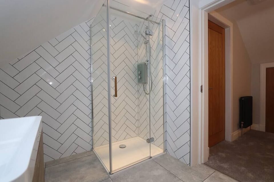 Upstairs Shower
