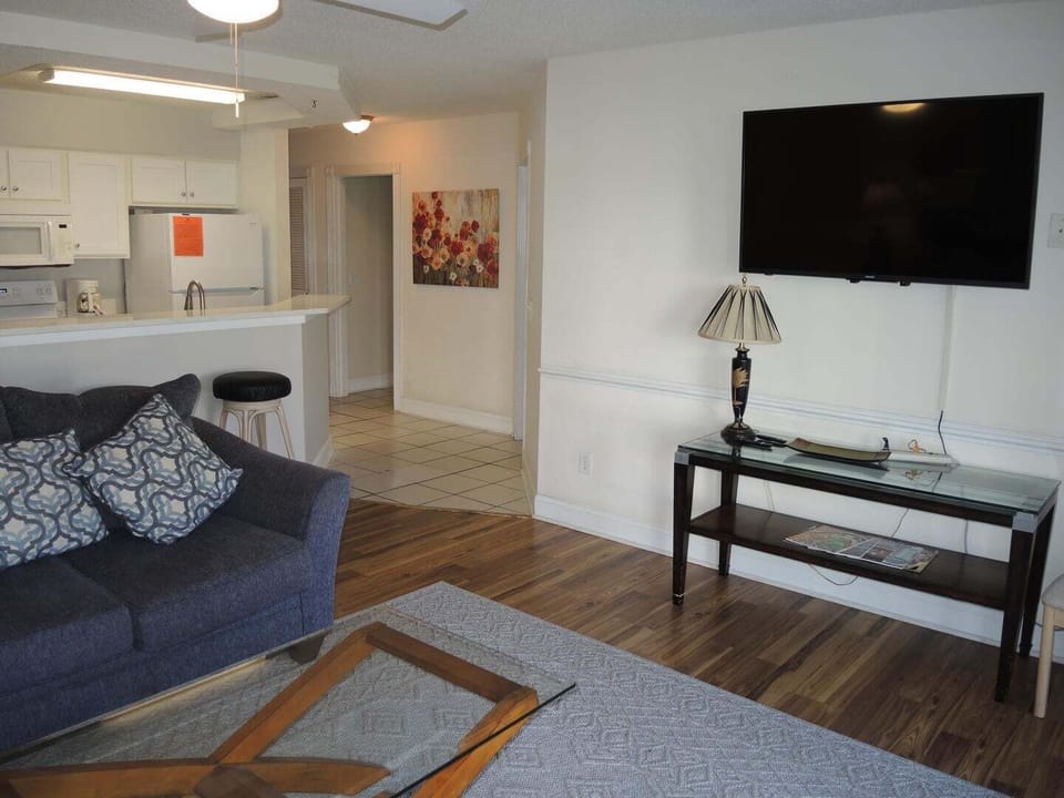 Villa, 2 Bedrooms | Living area | TV