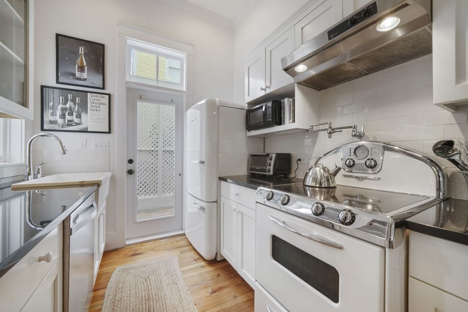 OPEN UPDATED KITCHEN