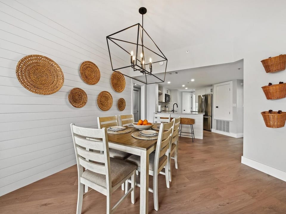 Diniing Area and Kitchen at 406 Barrington Arms