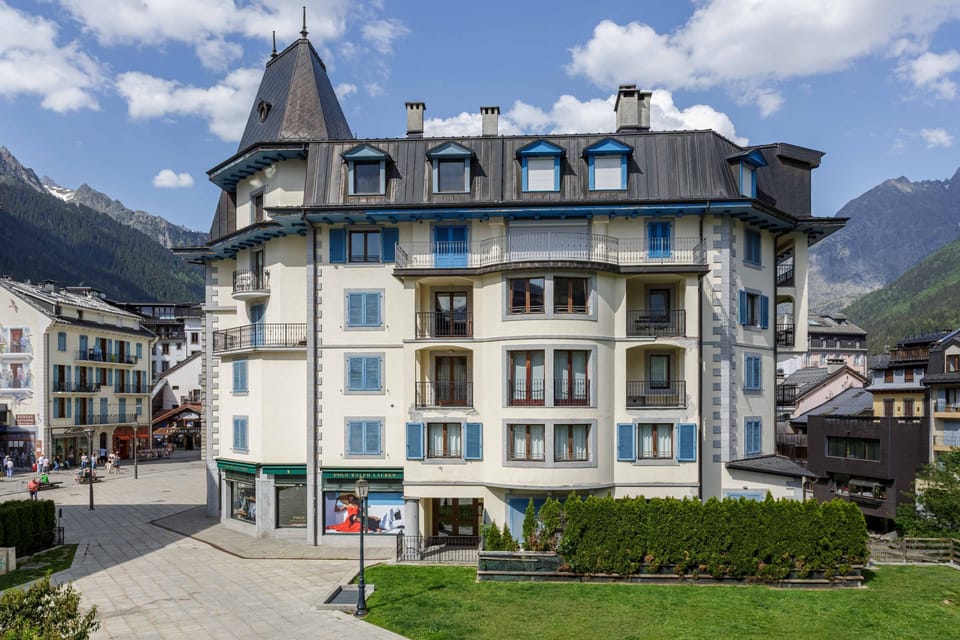 Residence des Alpes in central Chamonix