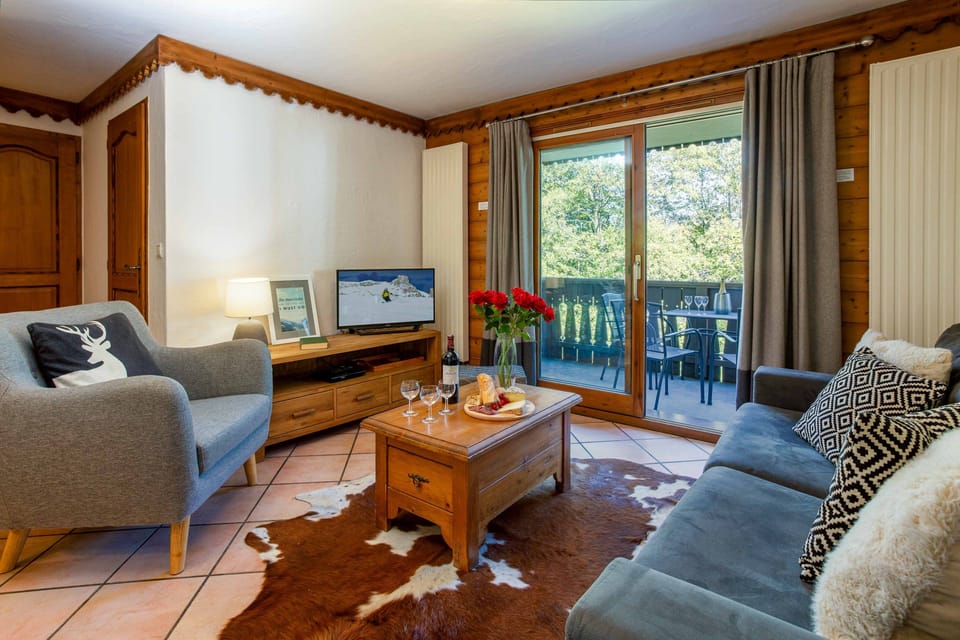 Lounge with designer furnishings
