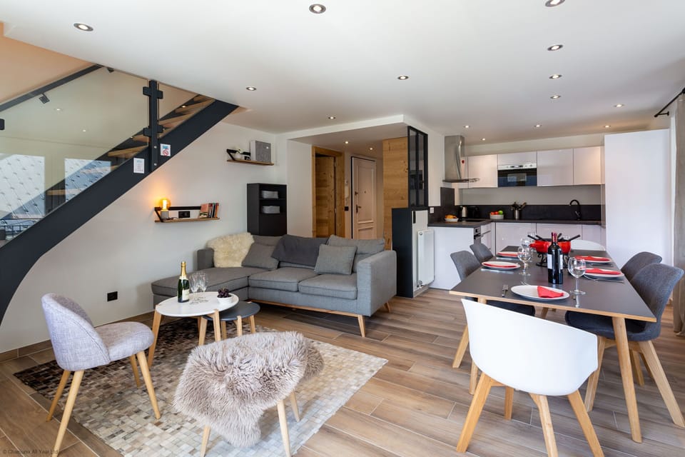 Dining kitchen