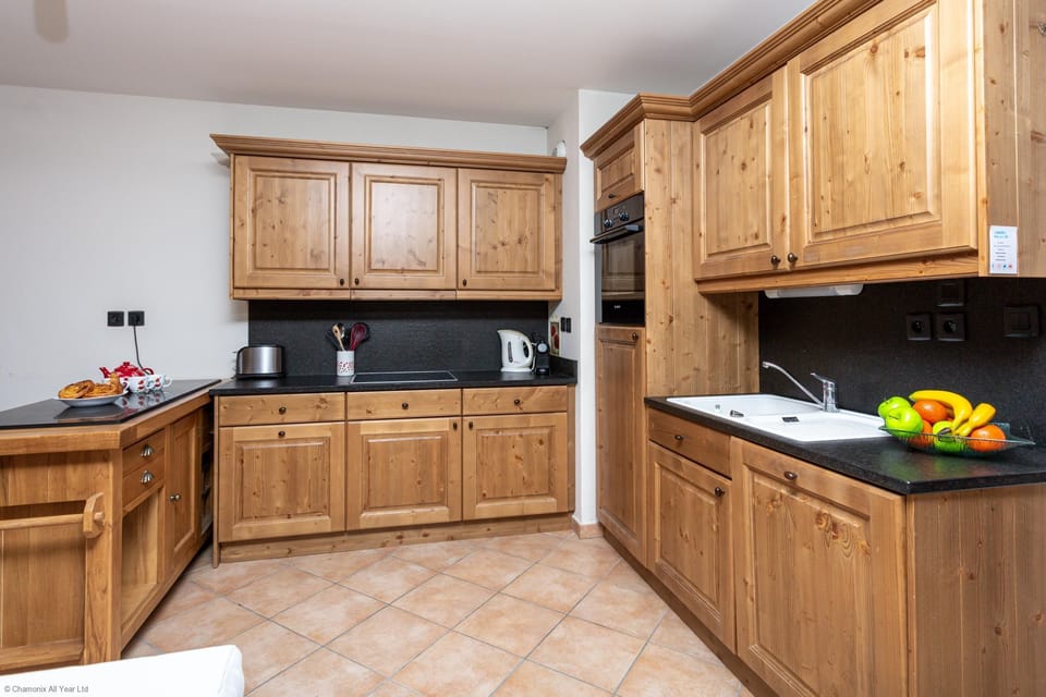 Fully equipped kitchen