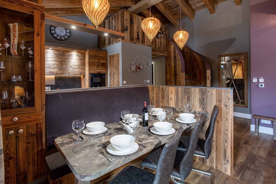 Upstairs dining room