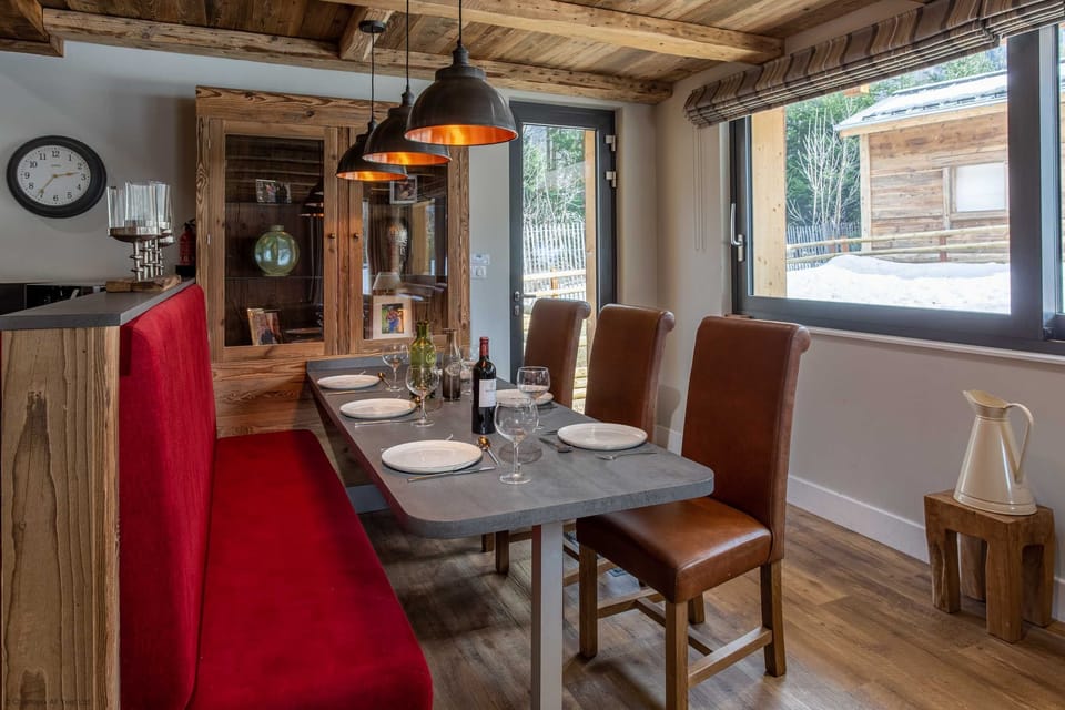 Downstairs dining area