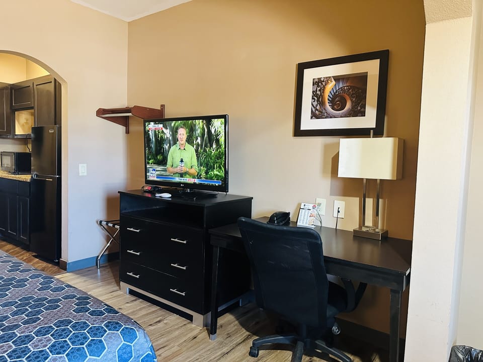 Desk, iron/ironing board, free WiFi, bed sheets