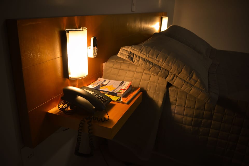 Deluxe Twin Room | Minibar, desk, iron/ironing board, WiFi (free)