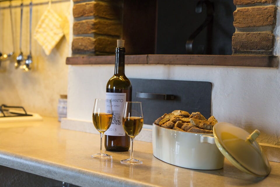 Food, Table, Bottle, Tableware, Wine, Barware, Plate, Interior Design, Drinkware, Wood