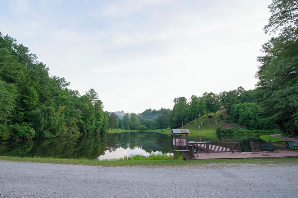 Walk to Lake | Swim, Fish, Paddleboard, & Kayak | Water Tested Regularly