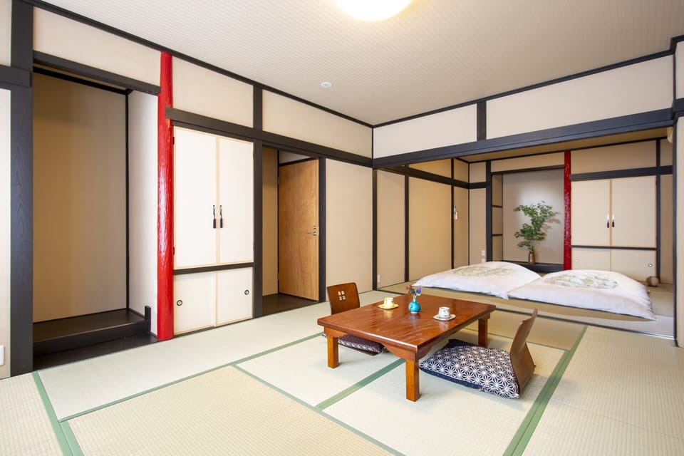Spacious Family Room, Non Smoking | Desk, iron/ironing board, free WiFi, bed sheets