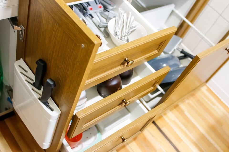 Private Vacation Home | Private kitchenette | Fridge, microwave, stovetop, cookware/dishes/utensils