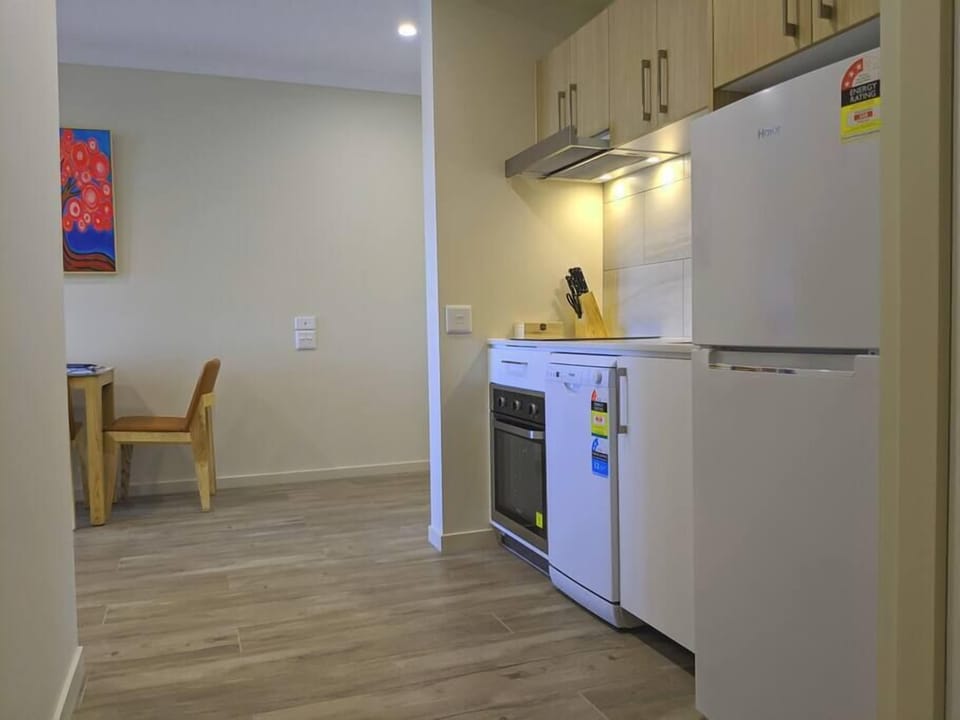 E.2BRDDA1K1D100/400Stylish 2bedroom DDA Easy Access King Apartment