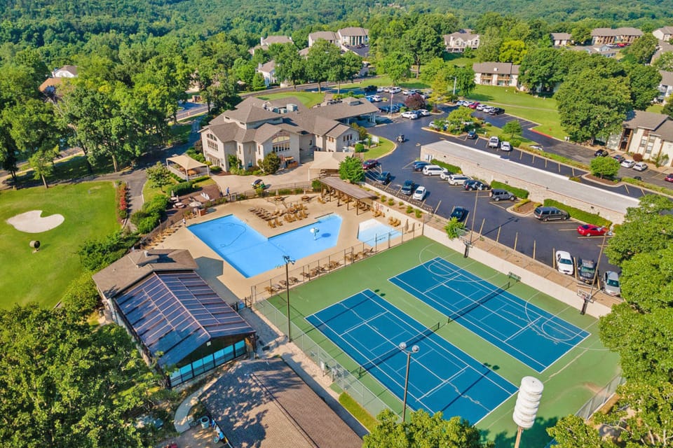 Pointe Royale Amenities