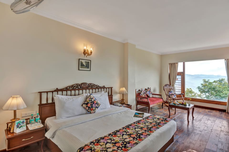 Hotel Unit (Superior Room) | Iron/ironing board, rollaway beds