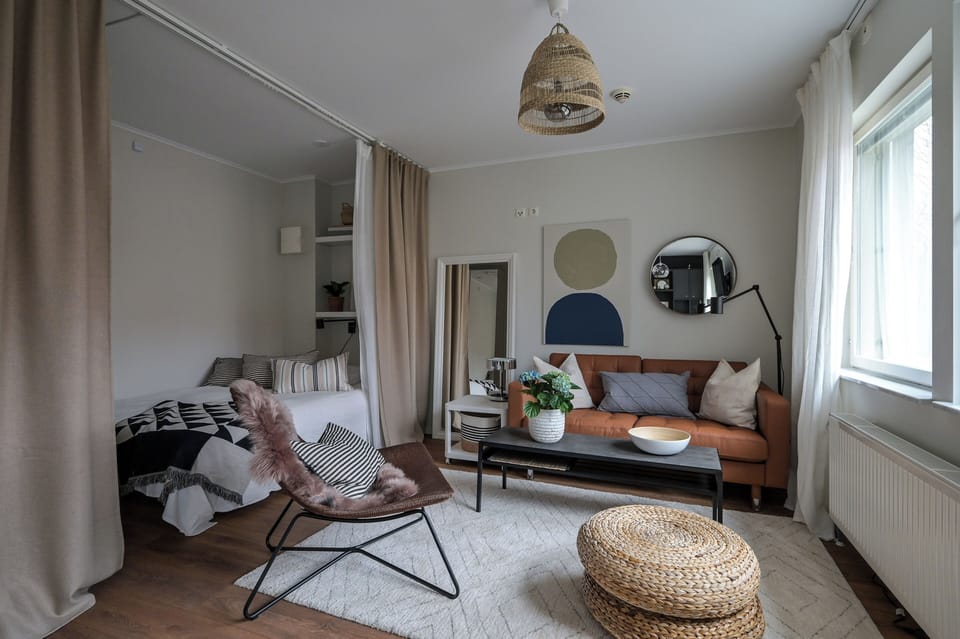Apartment | Living area | 24-inch flat-screen TV with digital channels, TV