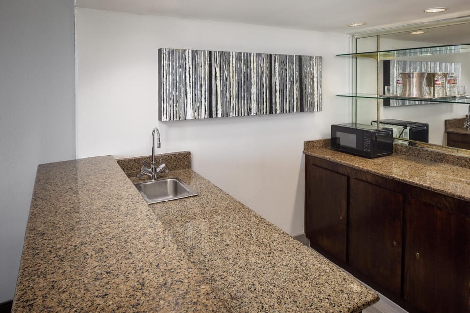 Suite, 1 King Bed (Parlor Suite) | Minibar