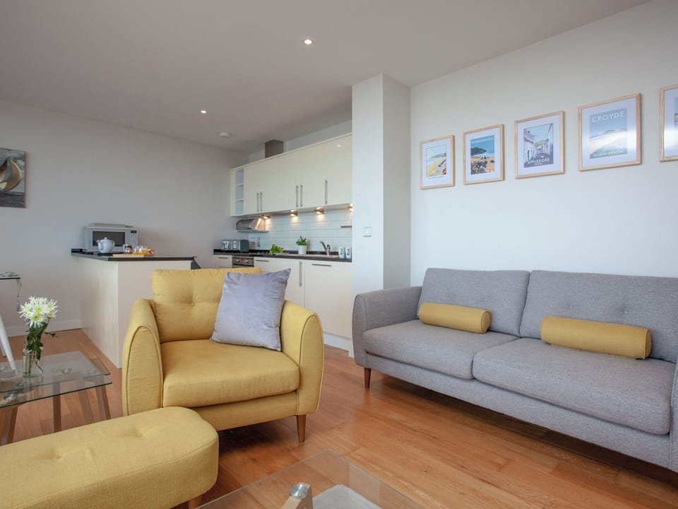 Open plan living space | Ocean Serenity, Westward Ho!