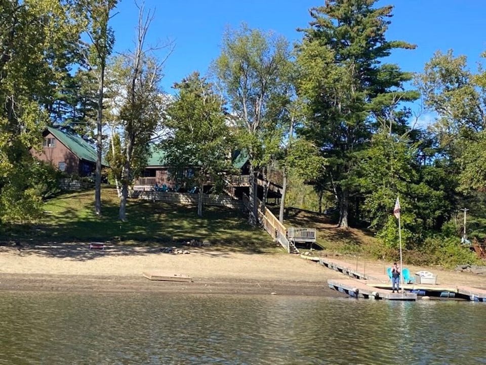 The Sacandaga Lakeside Escape