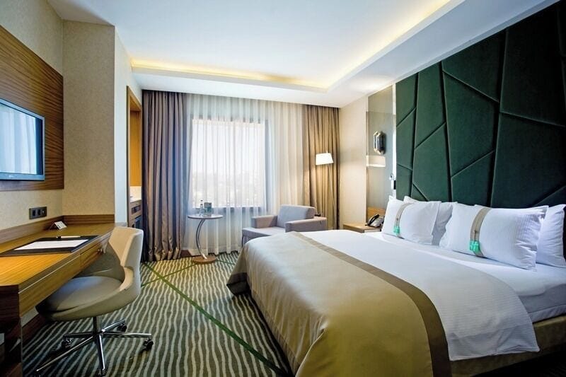 Minibar, in-room safe, desk, soundproofing