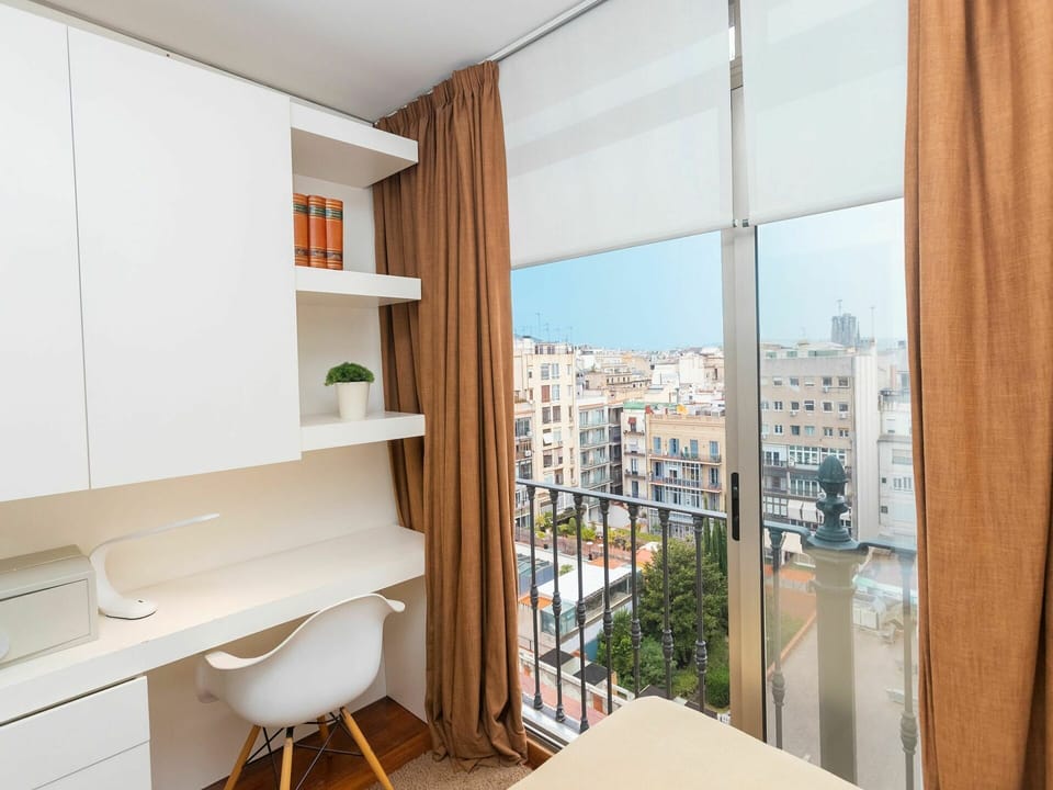 Property, Room, Building, Interior Design, Real Estate, House, Furniture, Architecture, Bathroom, Apartment
