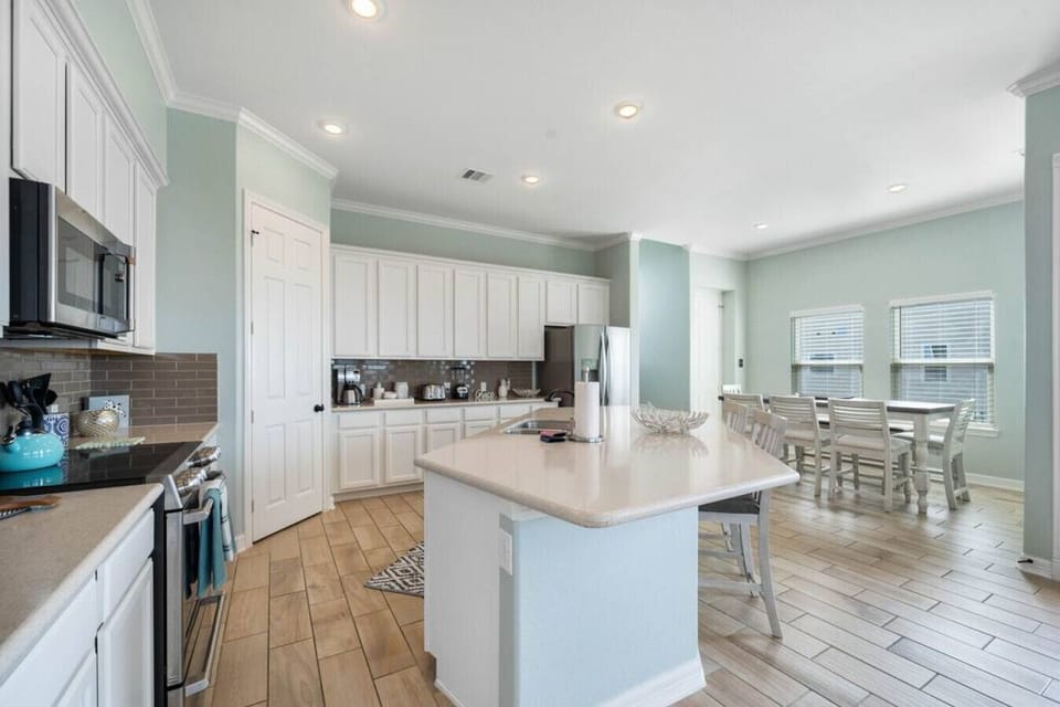 Share meals in a dining room that blends sophistication with comfort