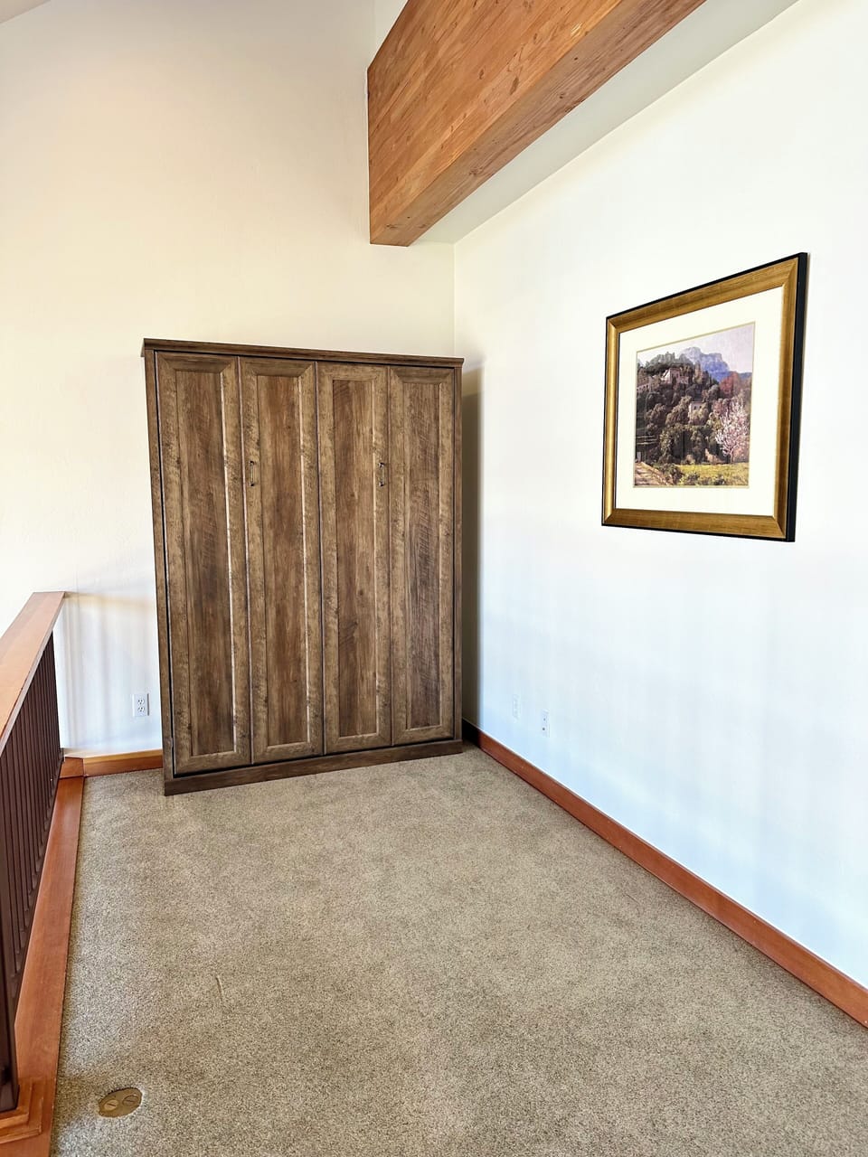 Murphy Bed in Loft ( Full size )
