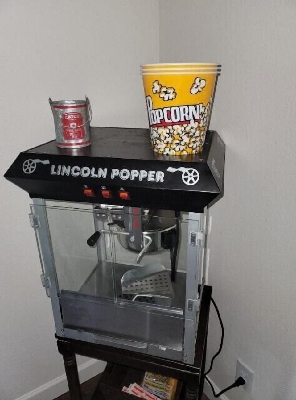 Our popcorn machine is a big hit with families! Be sure and visit our marketplace to have extra packets waiting for you to enjoy. We'll provide the first batch on the house!