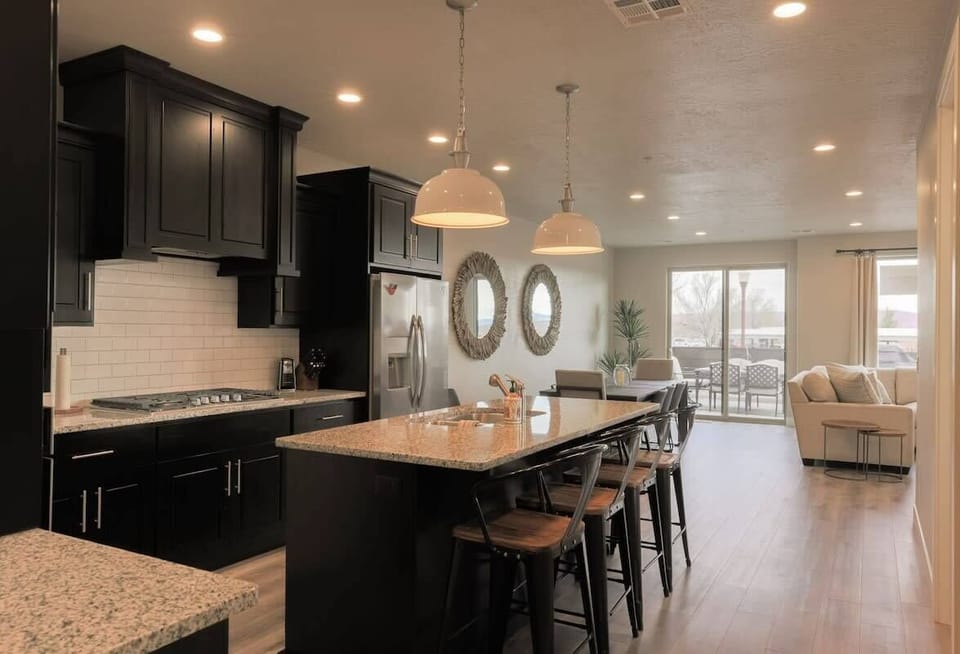 Kitchen  (Ground Floor)