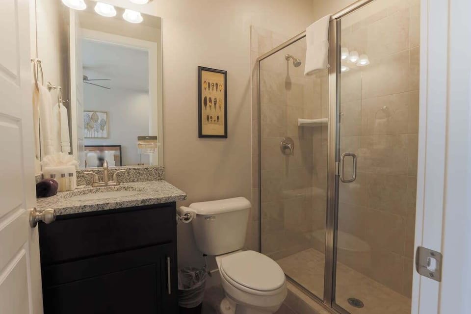 Bathroom (Ground Floor)