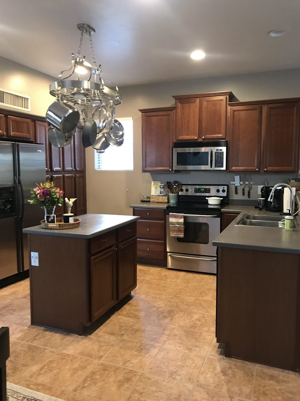 Well stocked kitchen with all the essentials to cook up great meals.