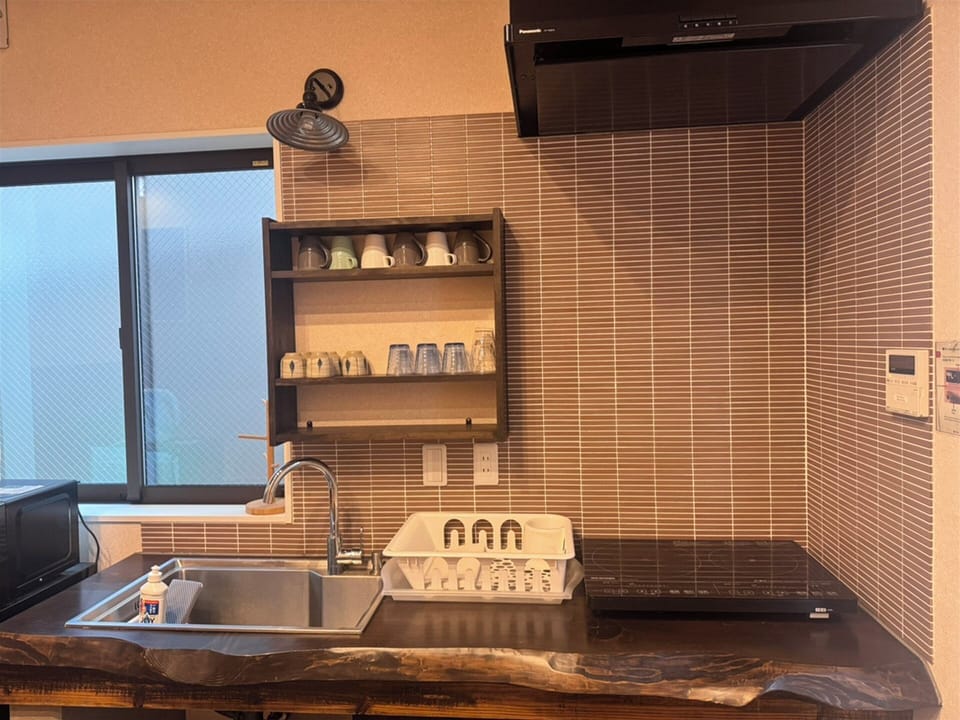 Private Vacation Home | Private kitchen | Full-size fridge, microwave, stovetop, rice cooker