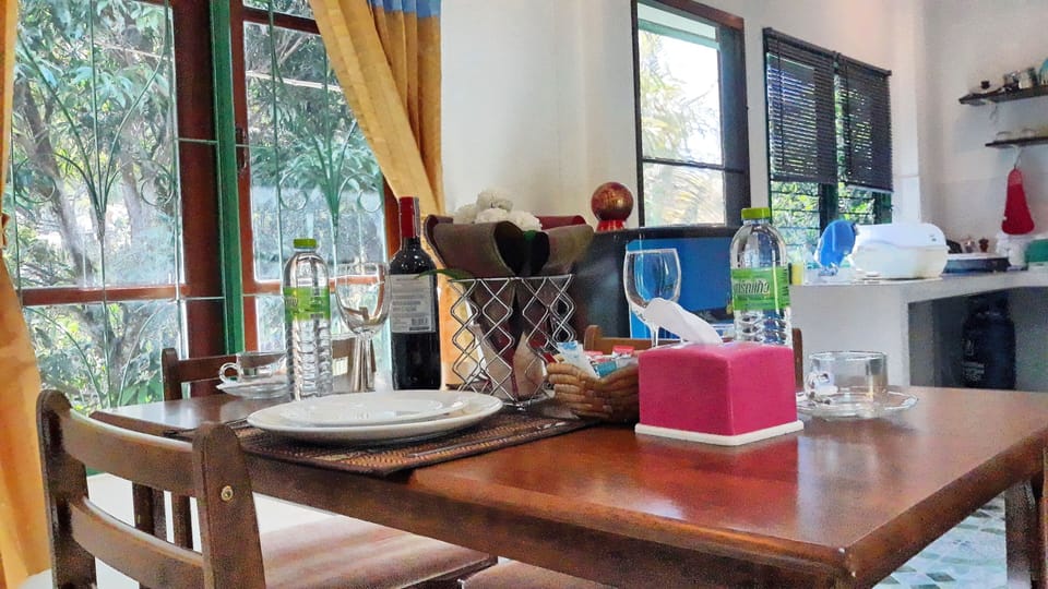 Standard Bungalow | Living area | 36-inch Smart TV with digital channels, TV