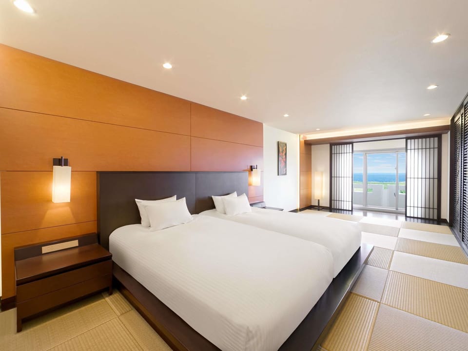 Executive Junior Suite Japanese style with 2 Single low beds, Ocean view | In-room safe, WiFi (free), bed sheets