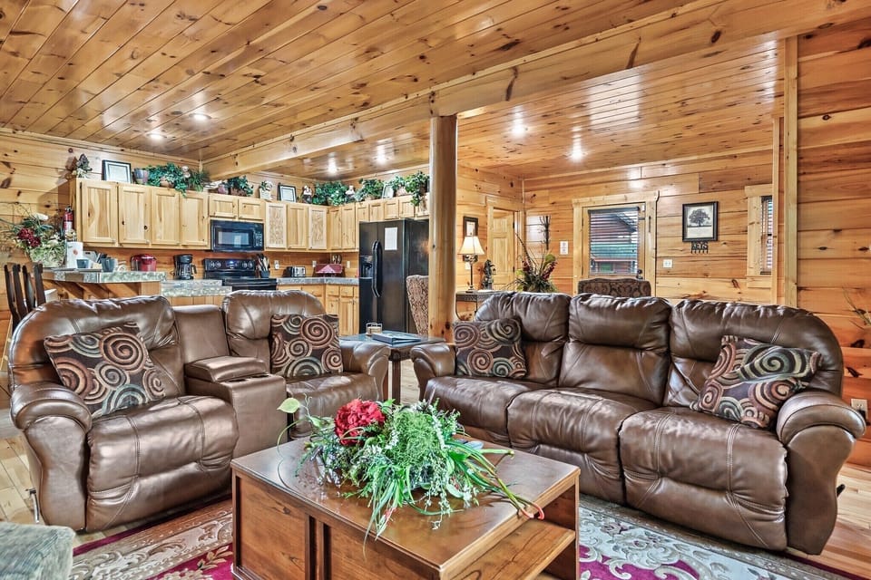 Open Concept Makes For Great Entertaining.