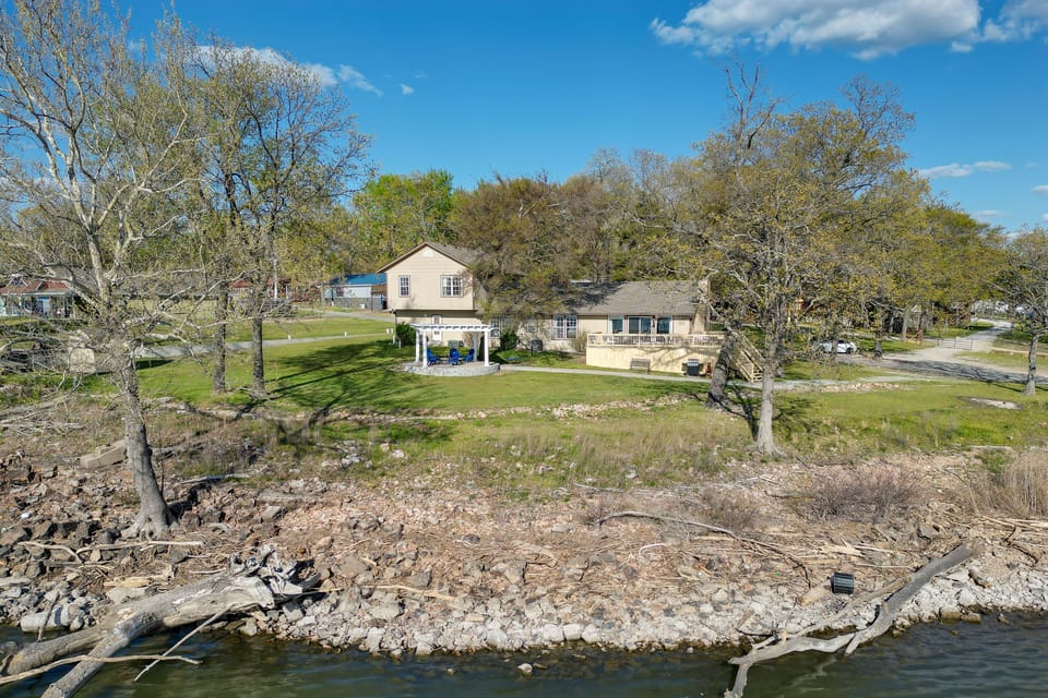 Exterior Space | Grand Lake