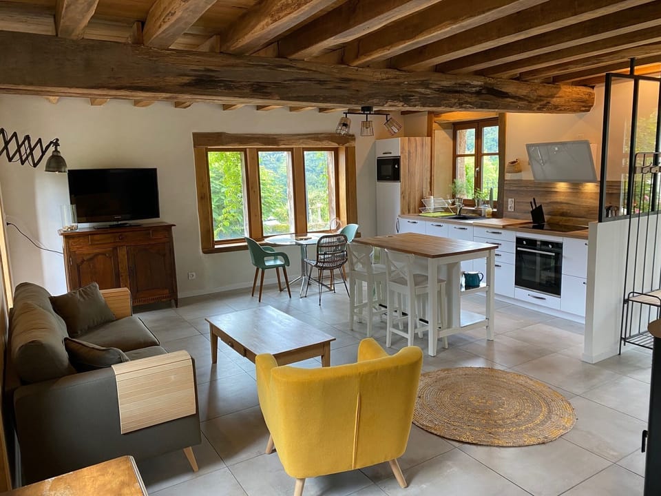 Luxury Cottage, Ensuite (Doux Refuge) | Private kitchen