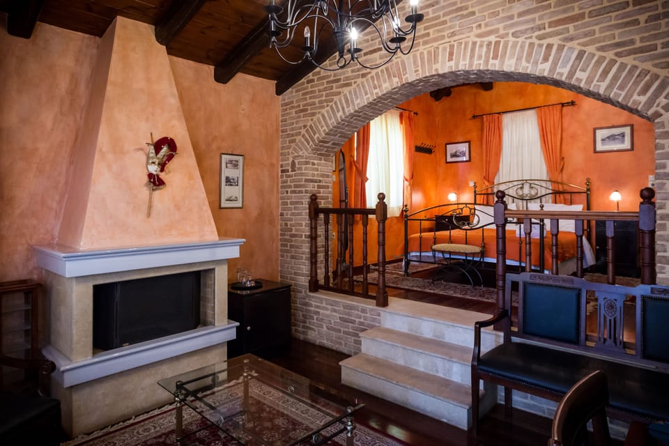 Superior Room, Balcony, Sea View | Living area | Flat-screen TV