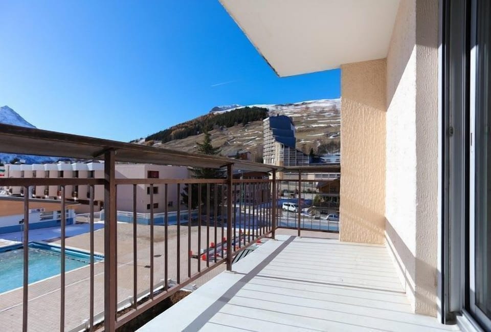 Relax on your balcony or terrace! Views vary.