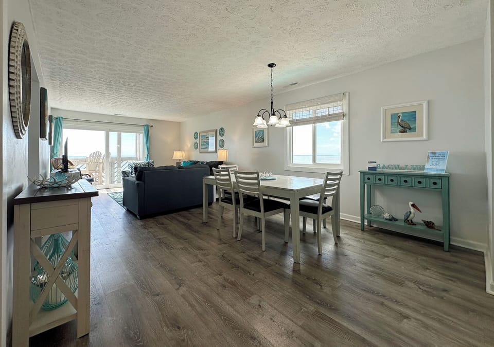 Open Concept Main Living Area
