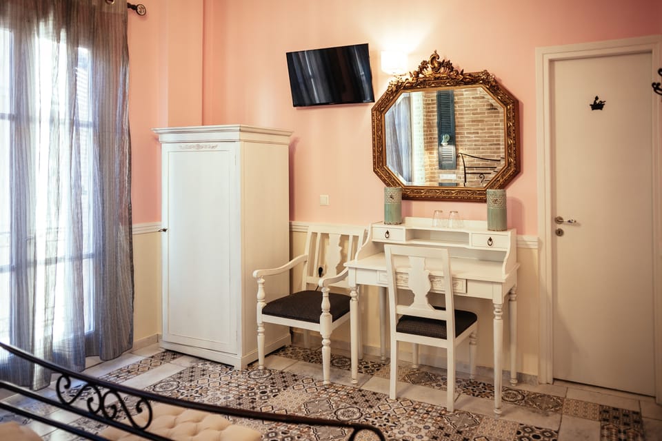 Standard Room (Building B) | Egyptian cotton sheets, blackout drapes, soundproofing, rollaway beds