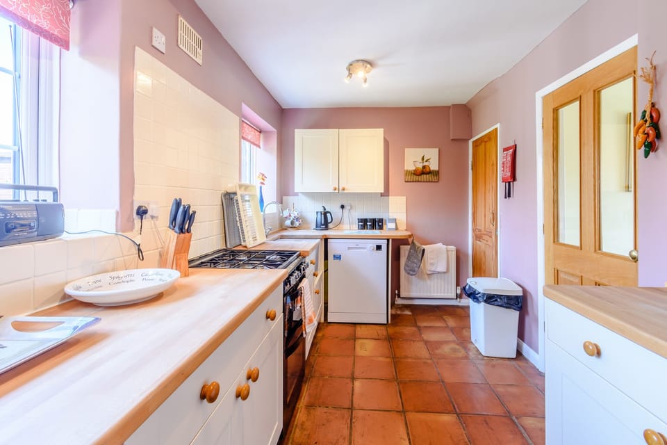 Cottage | Interior